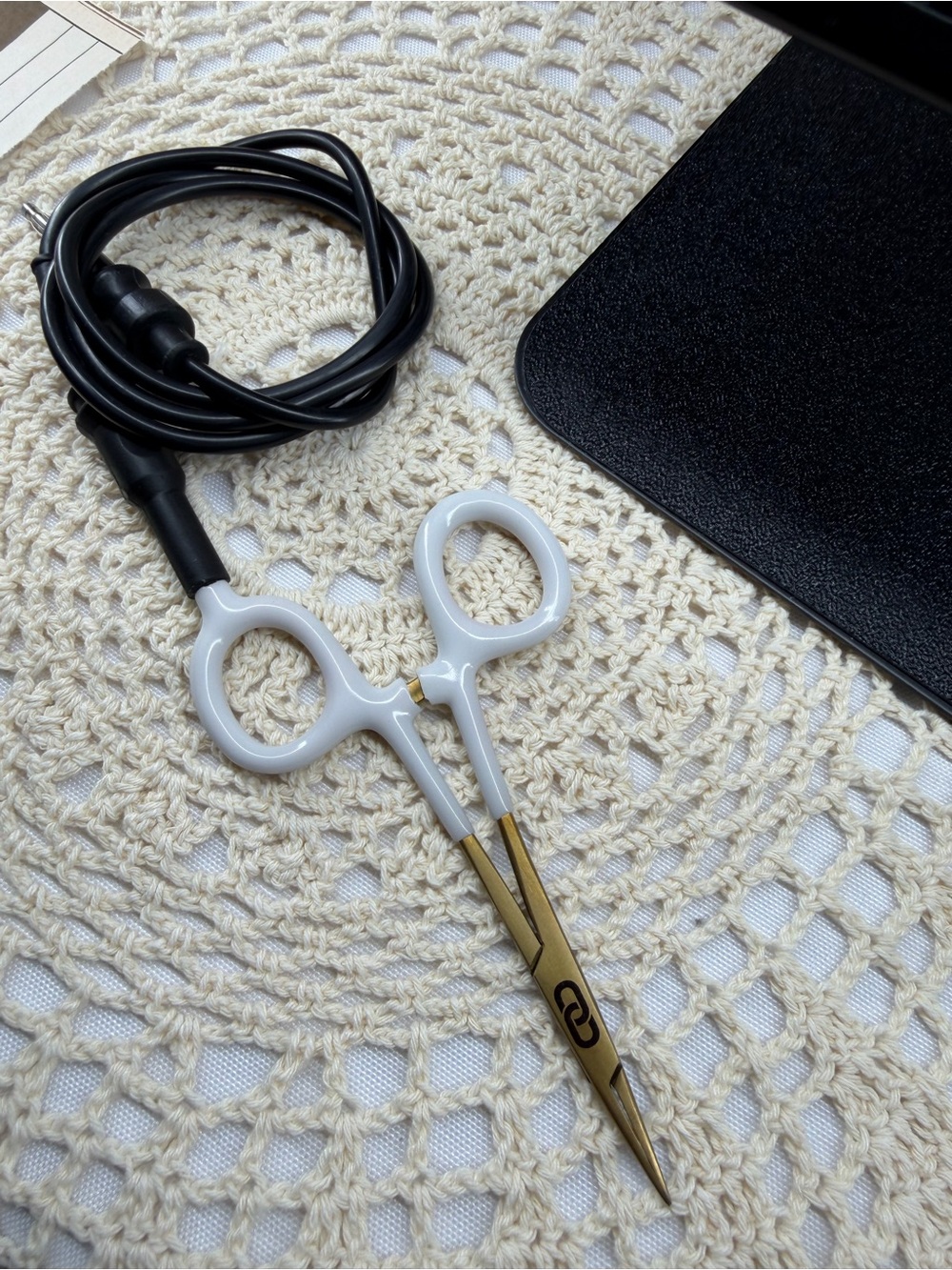 Permanent Jewelry Needle Nose locking grounding pliers